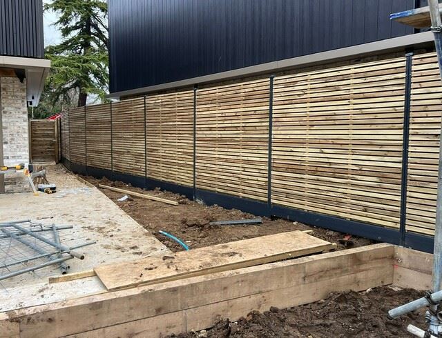 Contemporary fence panel installation in Reading